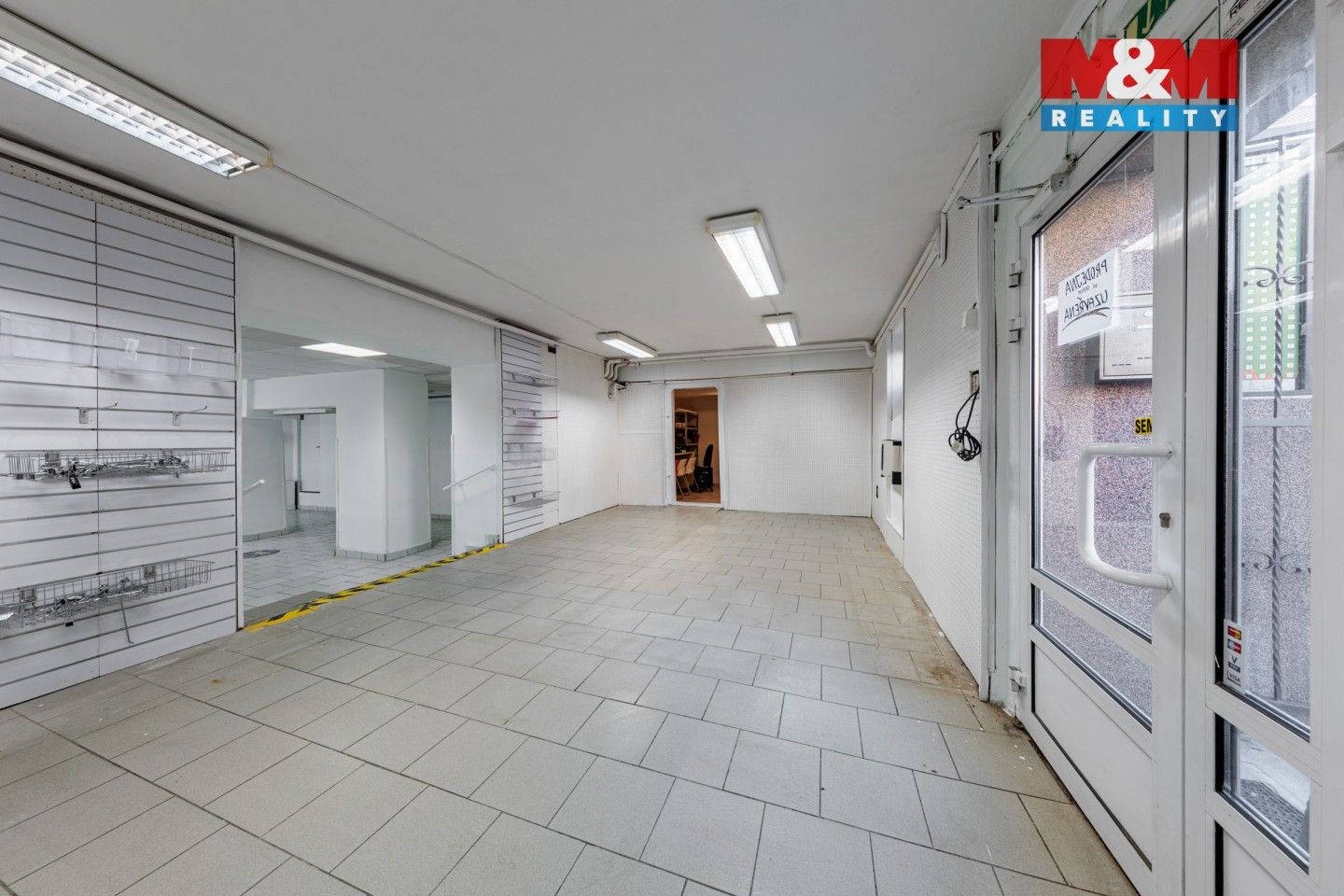 Prodej komerčního prostoru 147 m² - foto 3