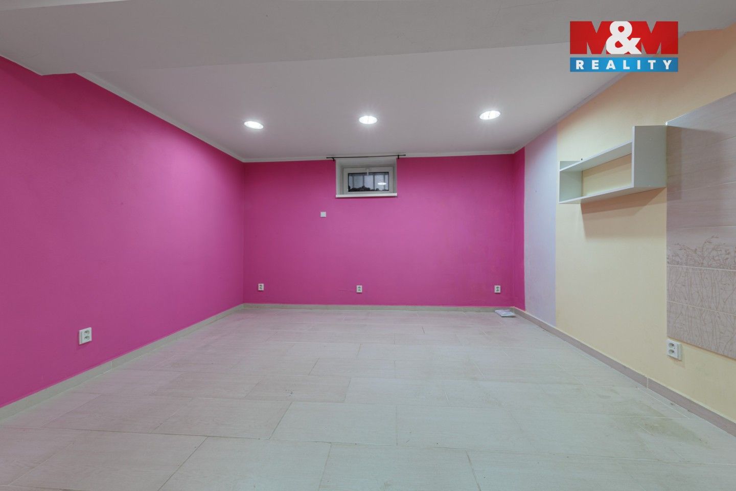 Prodej komerčního prostoru 147 m² - foto 9