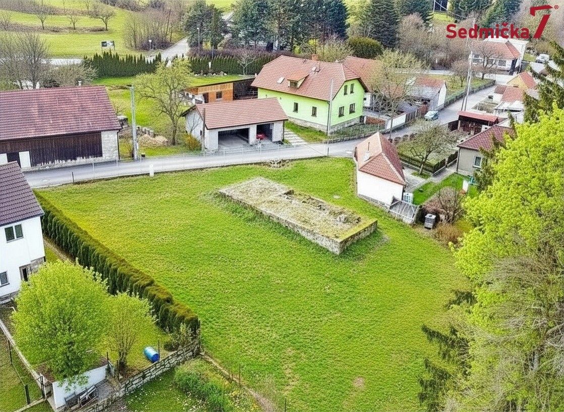 Prodej pozemku 1320 m² - foto 1