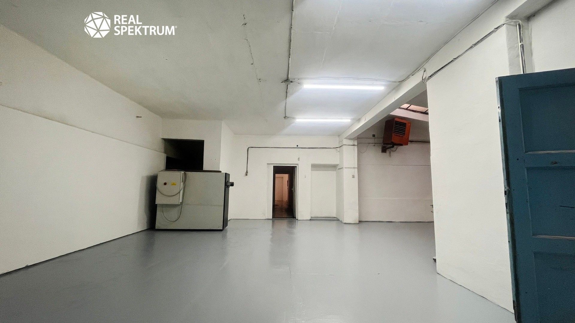 Pronájem komerčního prostoru 698 m² - foto 5