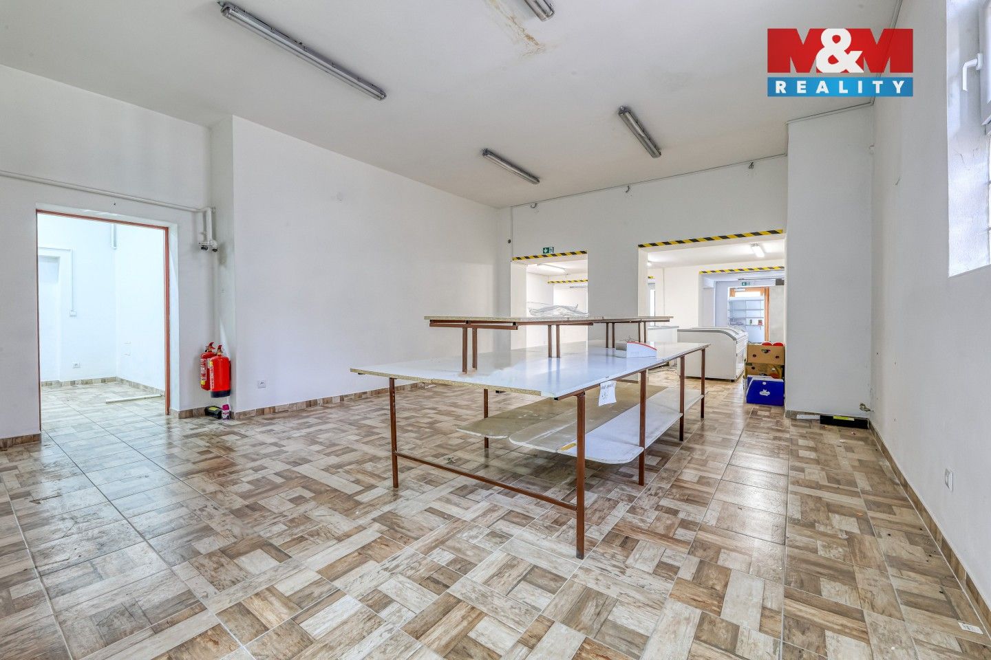 Pronájem komerčního prostoru 220 m² - foto 12