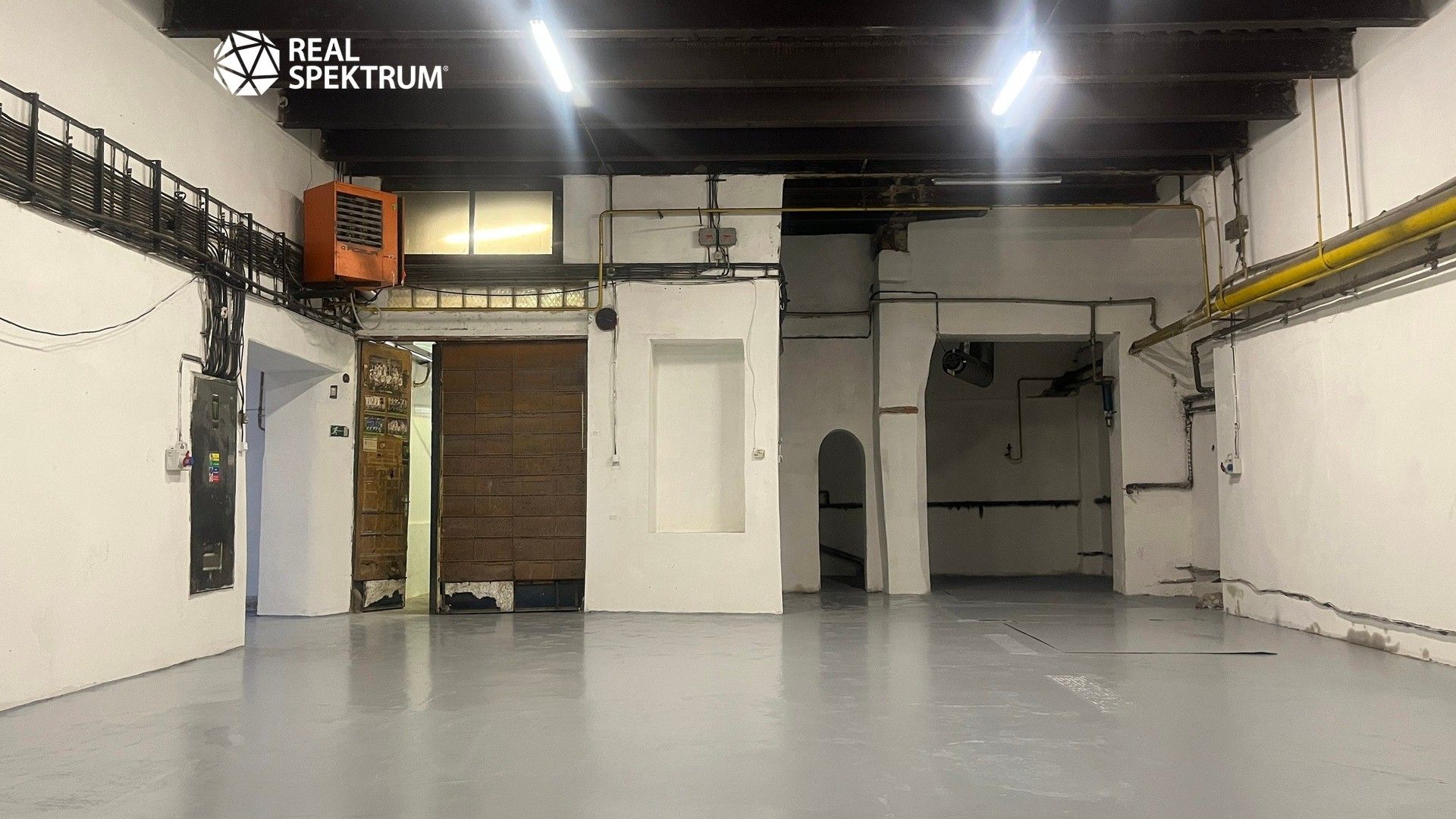 Pronájem komerčního prostoru 698 m² - foto 17