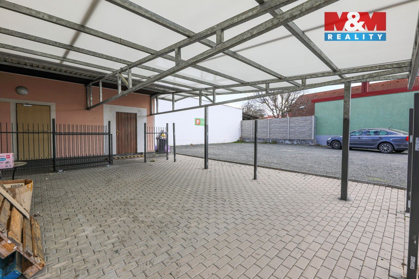 Pronájem komerčního prostoru 220 m² - foto 28