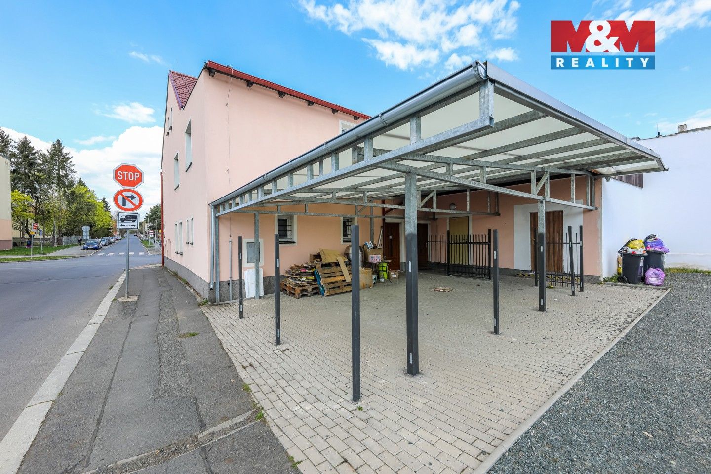 Pronájem komerčního prostoru 220 m² - foto 25