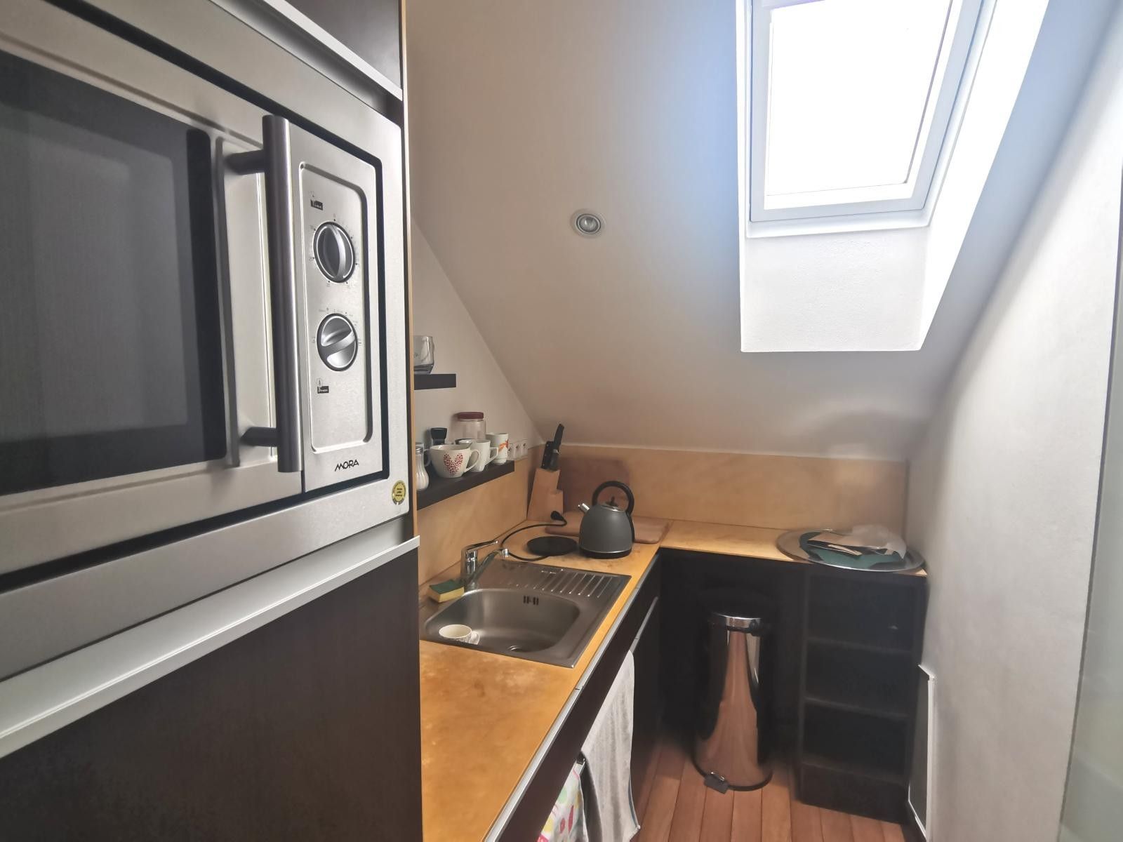Pronájem komerčního prostoru 230 m² - foto 6