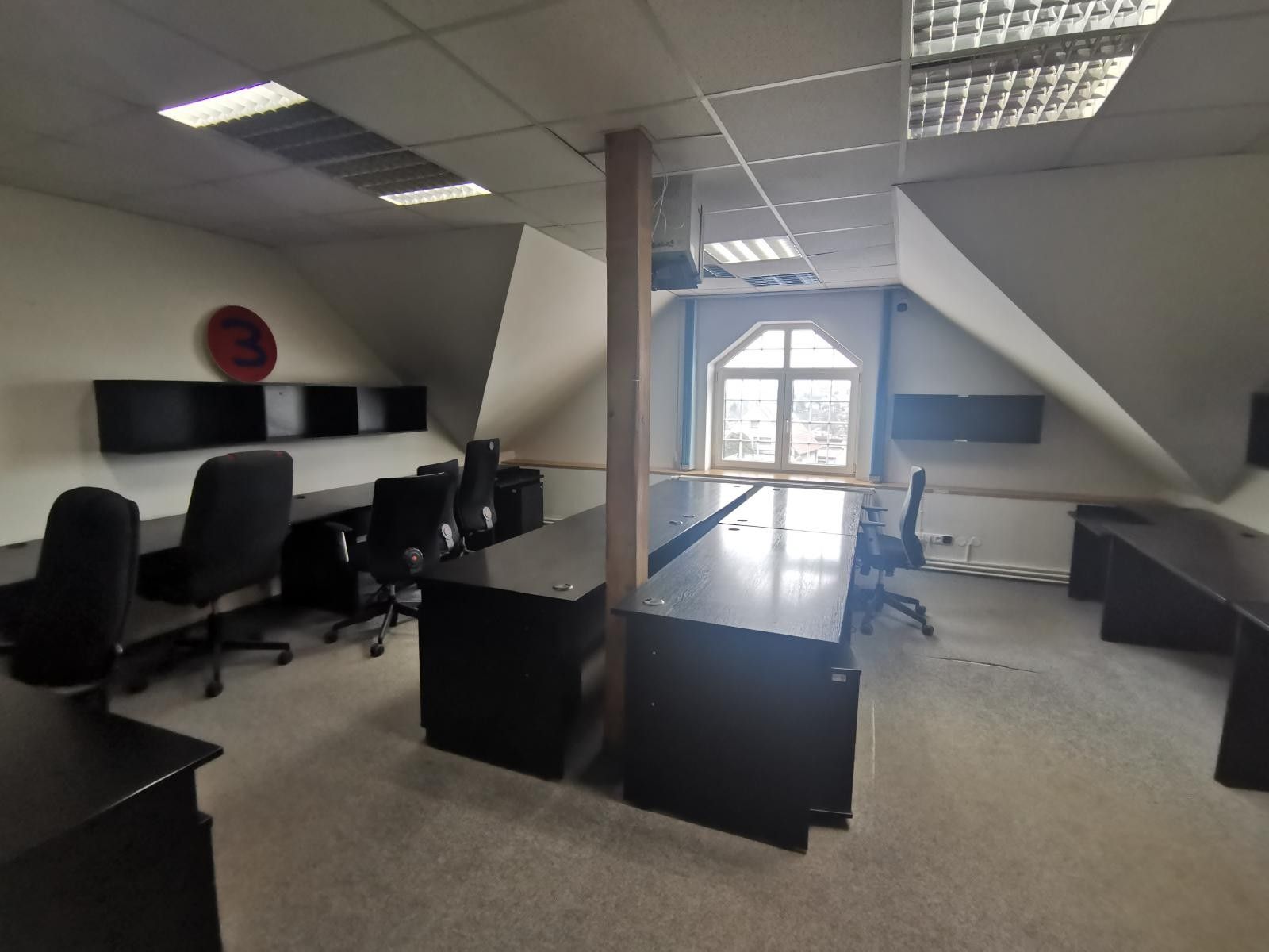 Pronájem komerčního prostoru 230 m² - foto 11