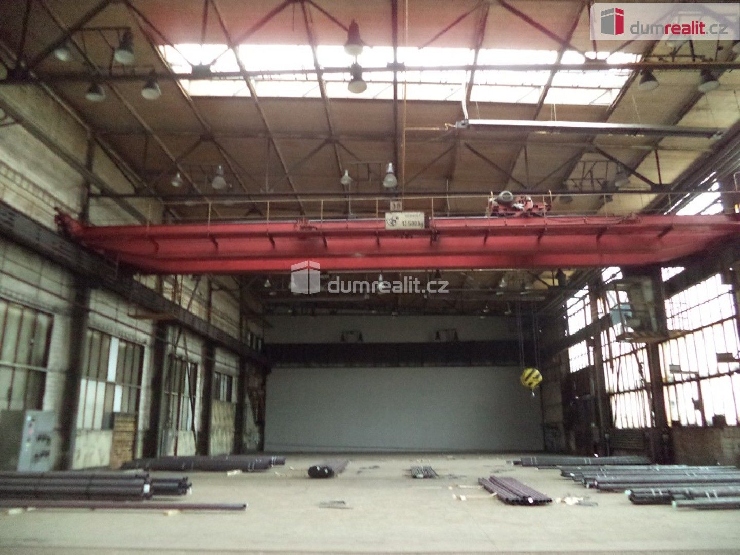 Pronájem komerčního prostoru 1040 m² - foto 1