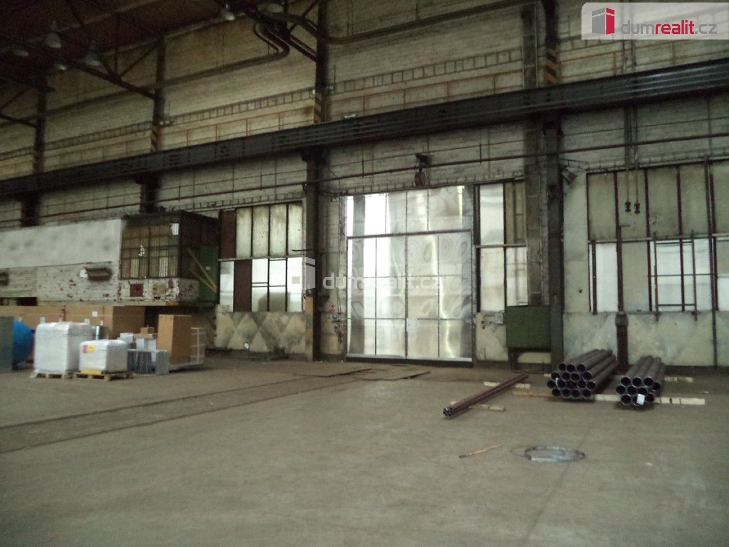 Pronájem komerčního prostoru 1040 m² - foto 3