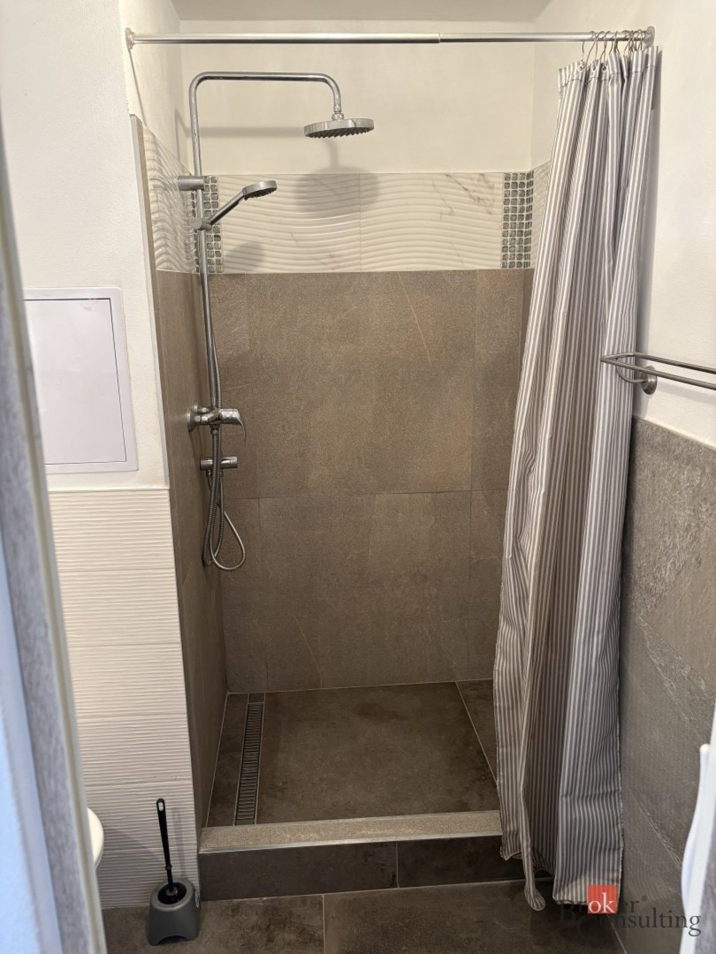 Pronájem bytu 1+1 38 m² - foto 13