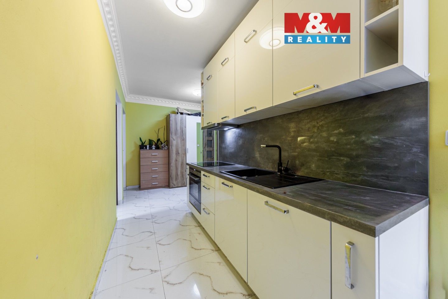 Prodej bytu 3+1 60 m² - foto 1