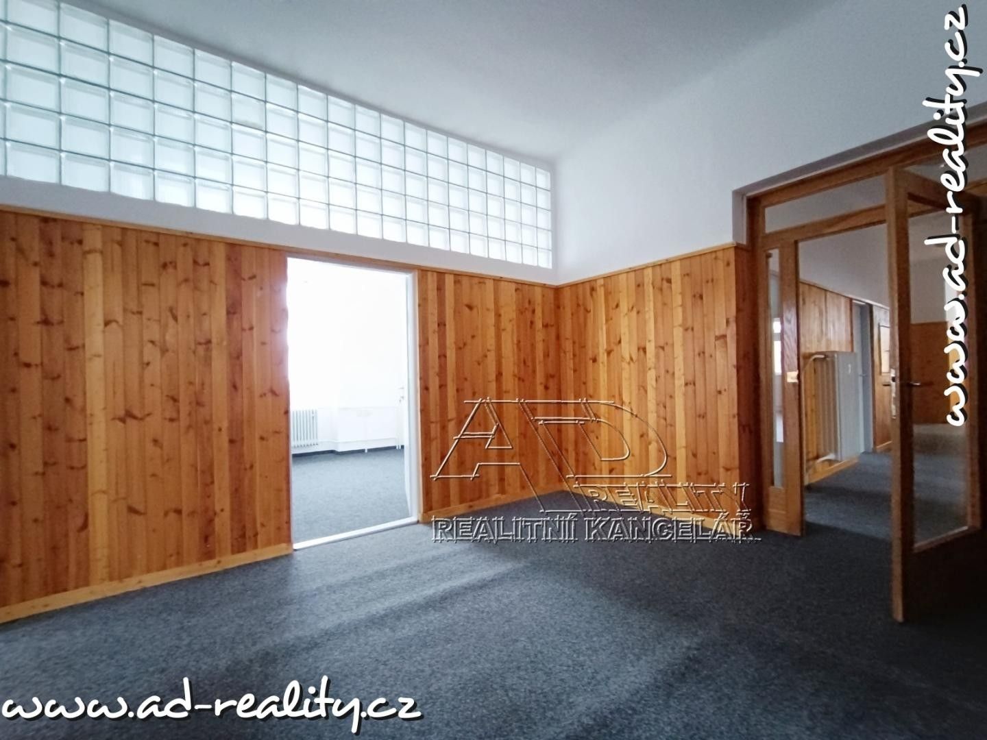 Pronájem komerčního prostoru 132 m² - foto 8