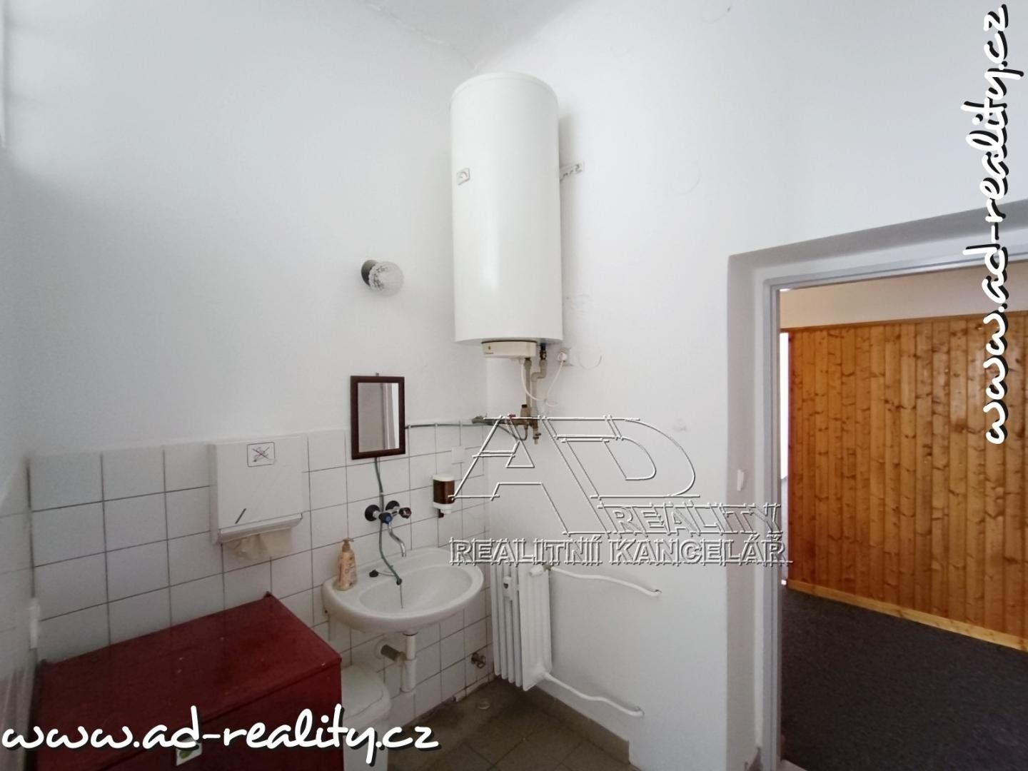Pronájem komerčního prostoru 132 m² - foto 18