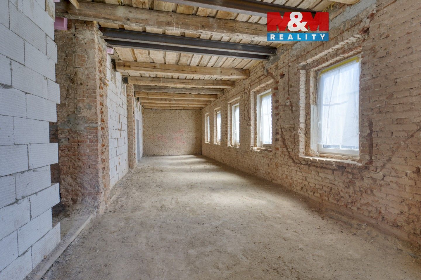 Prodej domu 430 m² - foto 1