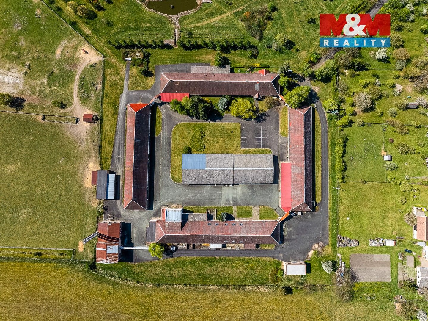 Prodej komerčního prostoru 76556 m² - foto 13