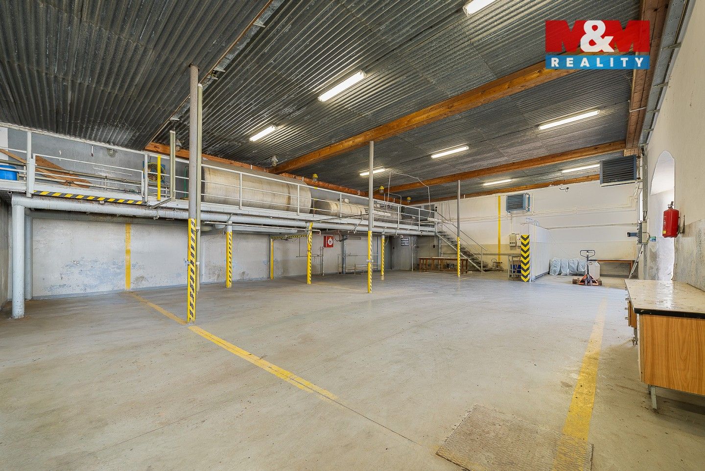 Prodej komerčního prostoru 76556 m² - foto 25