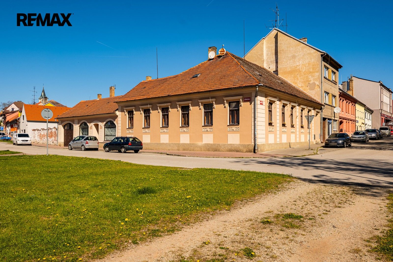 Prodej domu 237 m² - foto 1