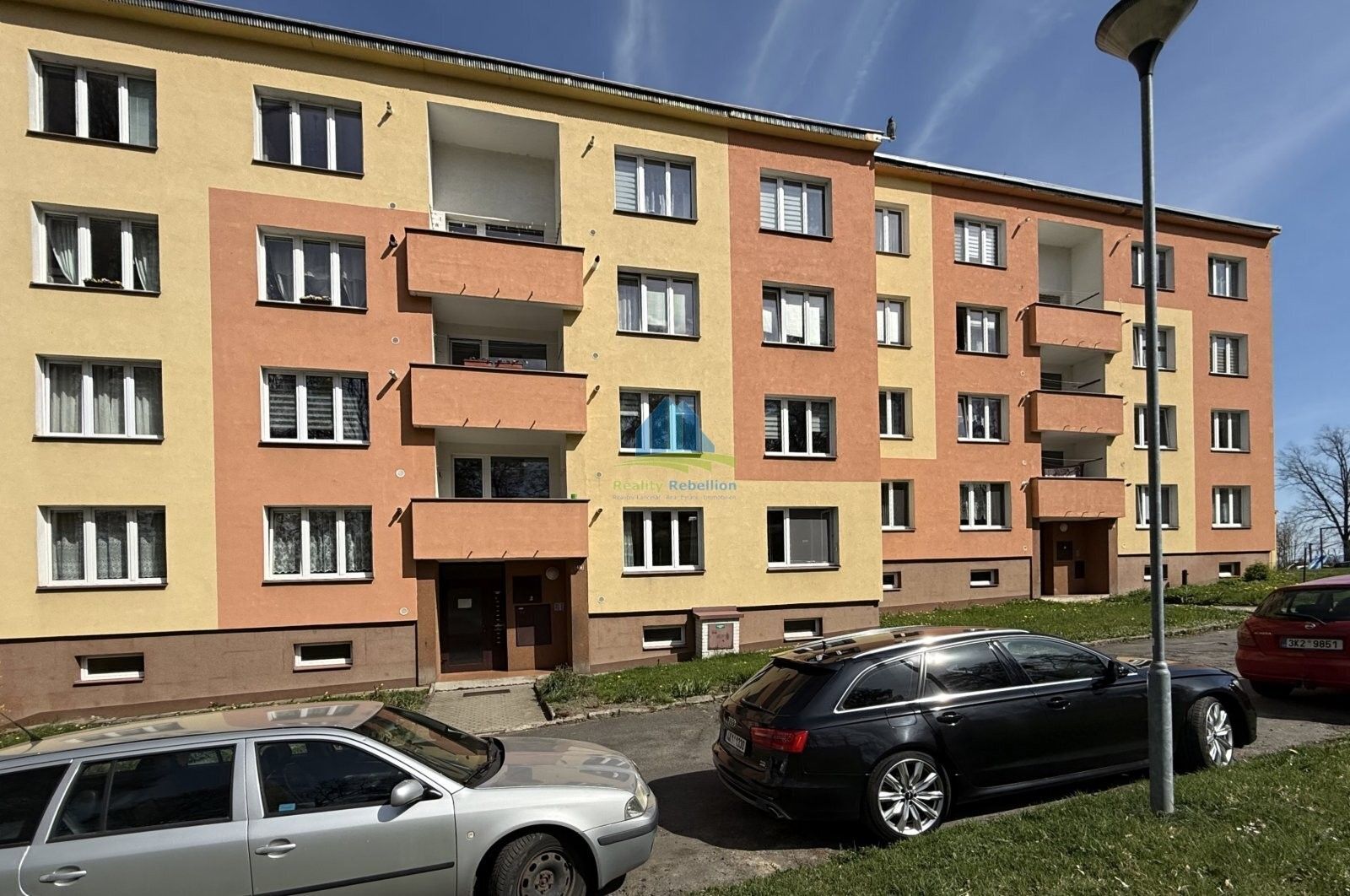 Prodej bytu 1+1 35 m² - foto 1
