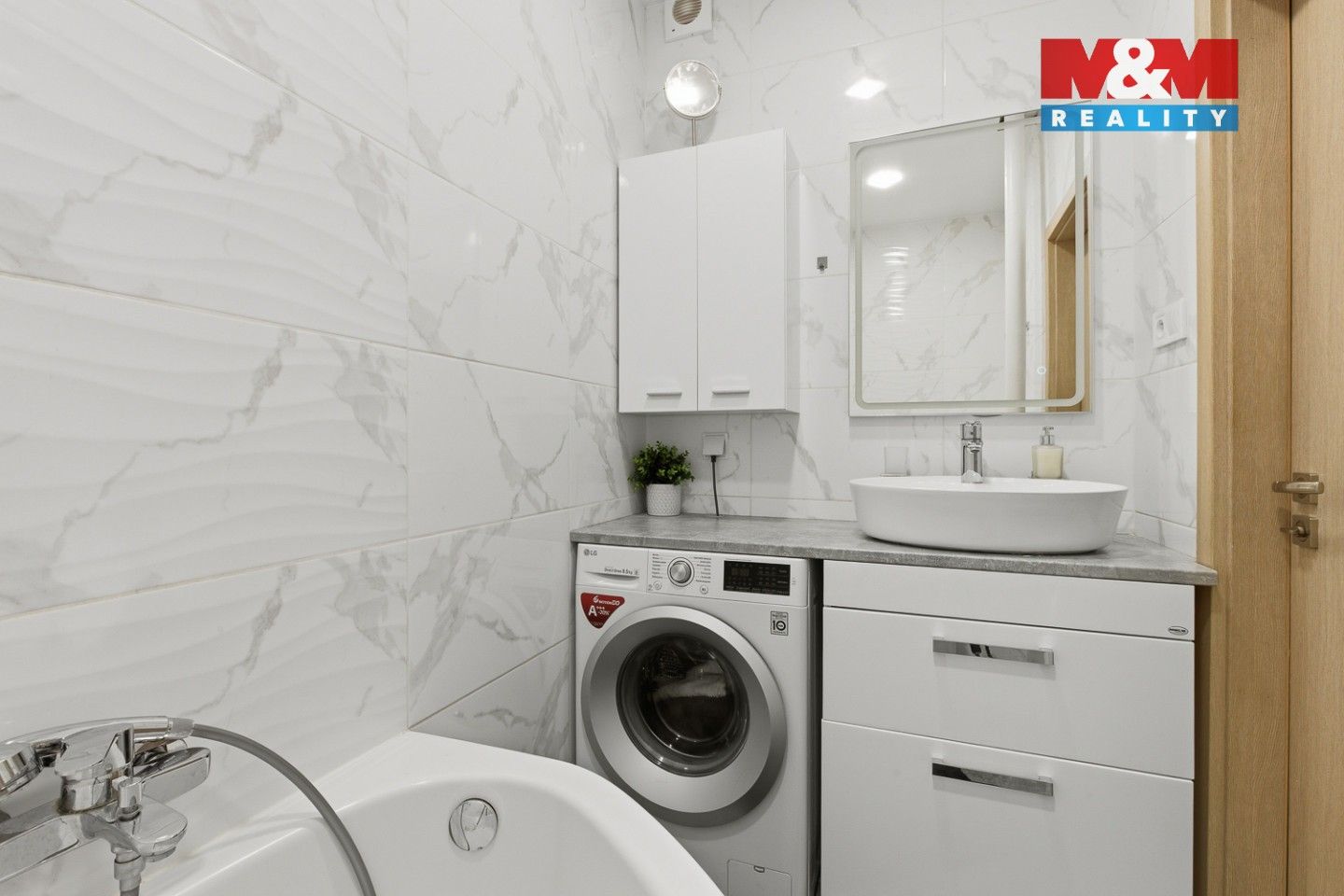 Prodej bytu 3+1 70 m² - foto 15