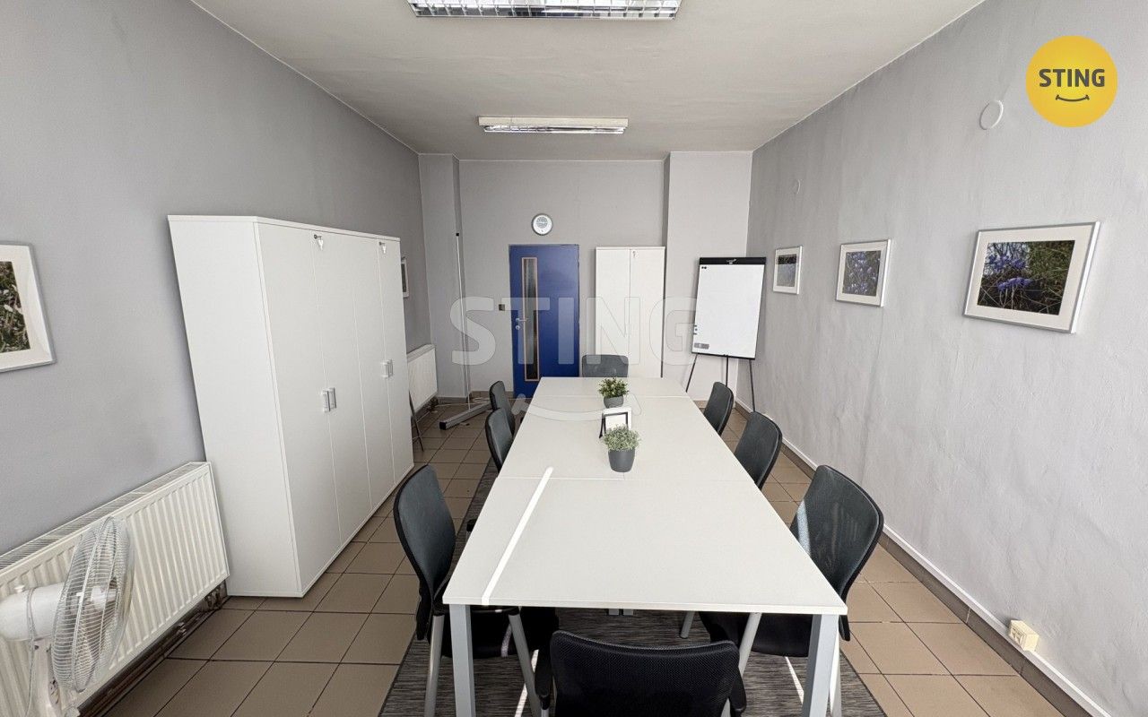 Pronájem komerčního prostoru 67 m² - foto 8