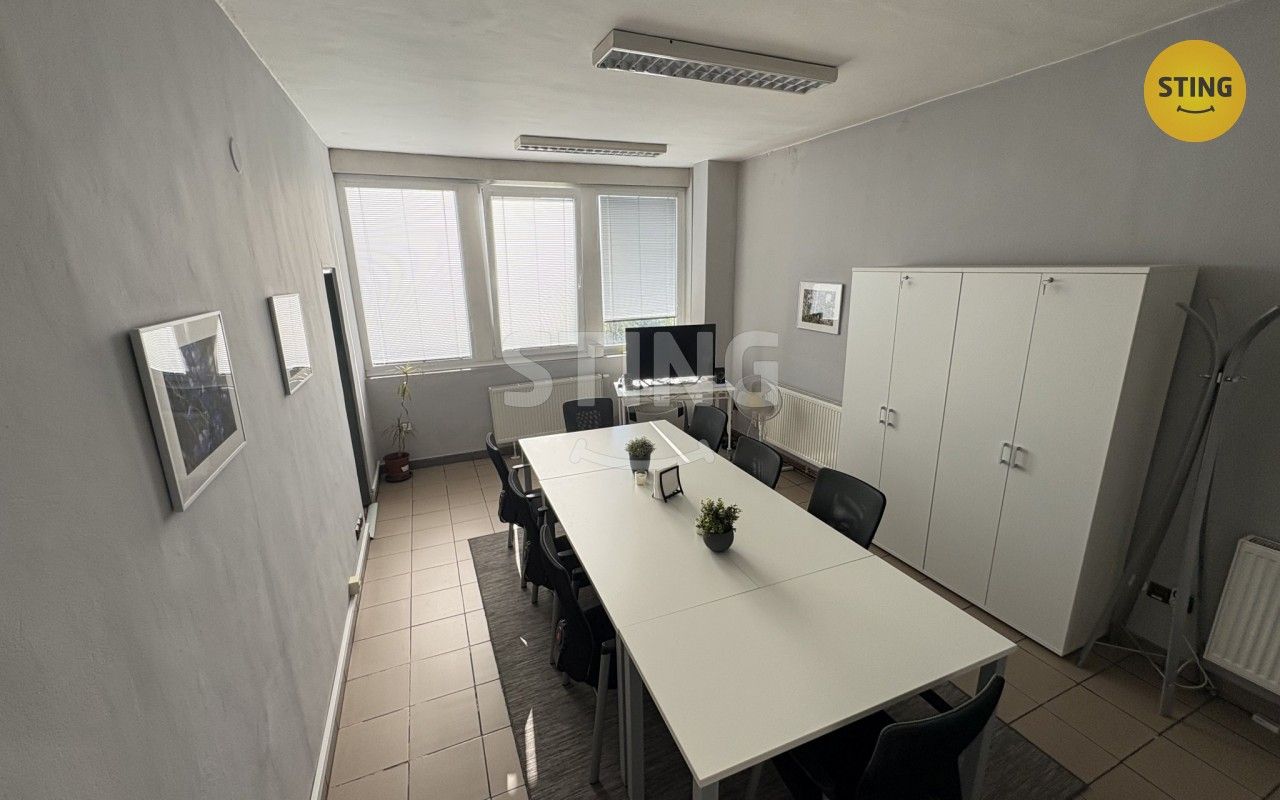 Pronájem komerčního prostoru 67 m² - foto 10