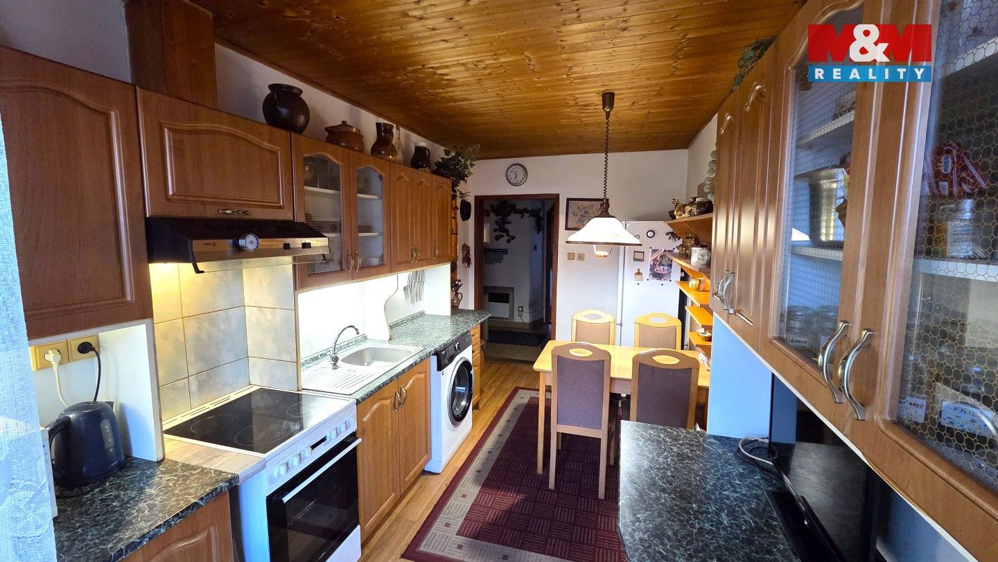 Prodej nemovitosti 140 m² - foto 5