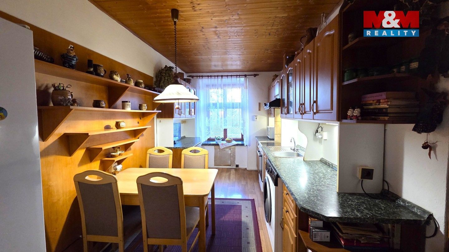 Prodej nemovitosti 140 m² - foto 7