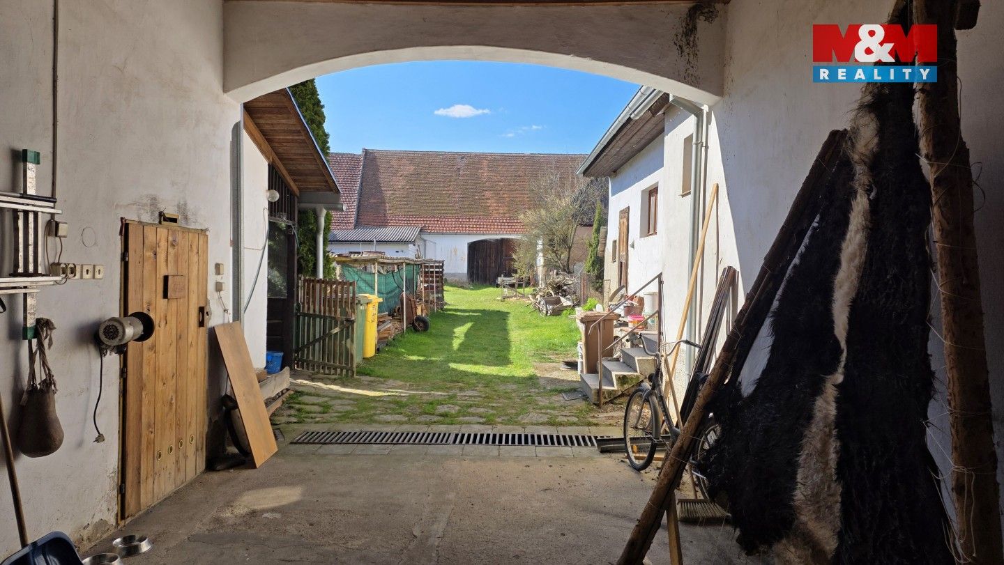 Prodej nemovitosti 140 m² - foto 16