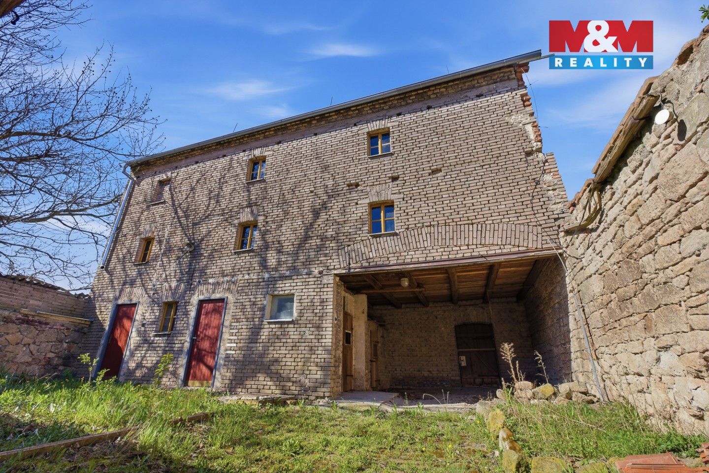 Prodej nemovitosti 90 m² - foto 2