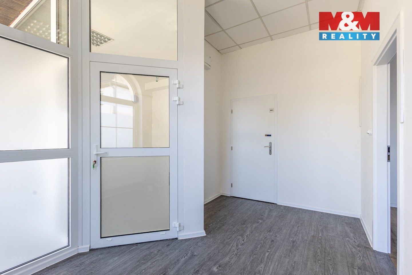 Pronájem komerčního prostoru 53 m² - foto 2