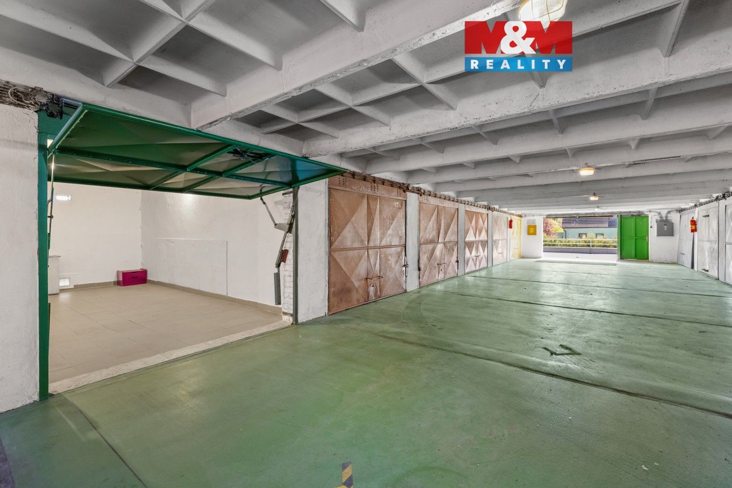 Prodej nemovitosti 17 m² - foto 1