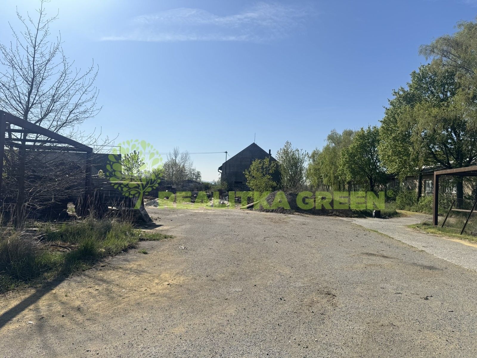 Prodej nemovitosti 27330 m² - foto 16
