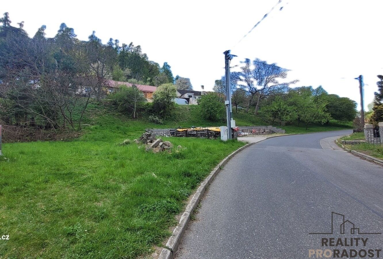 Prodej pozemku 801 m² - foto 1