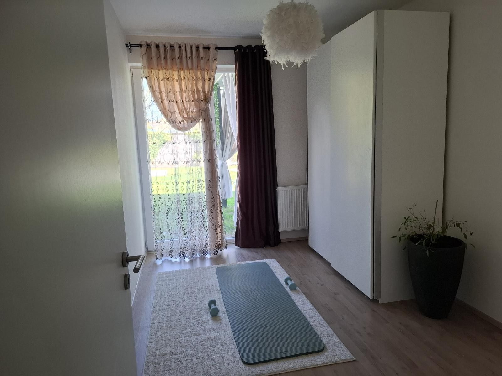 Prodej nemovitosti 240 m² - foto 4