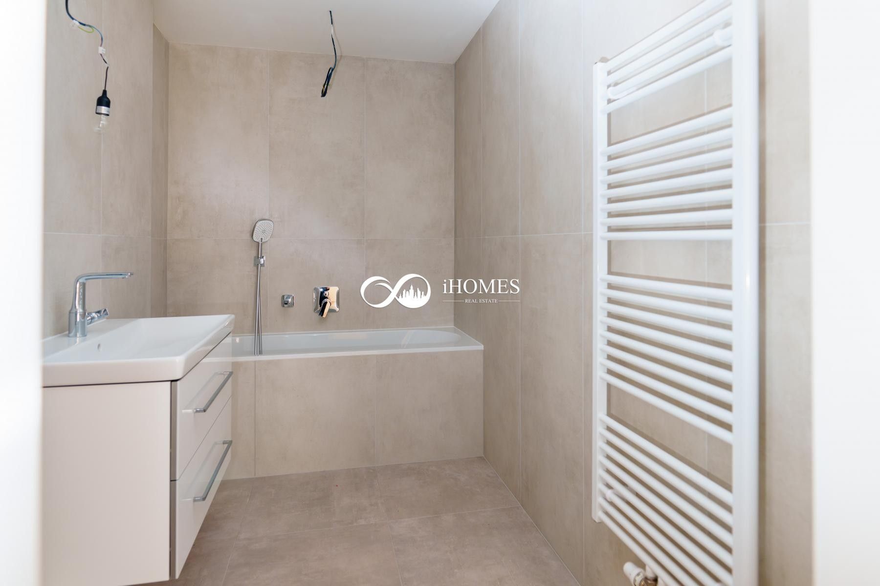 Prodej bytu 3+kk 76 m² - foto 1