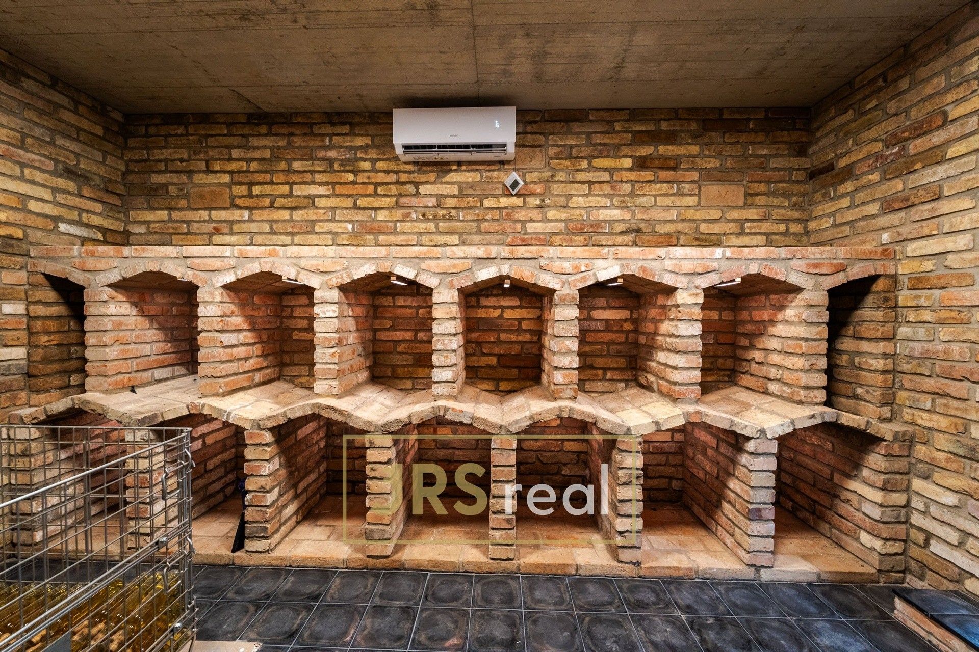 Prodej nemovitosti 100 m² - foto 3
