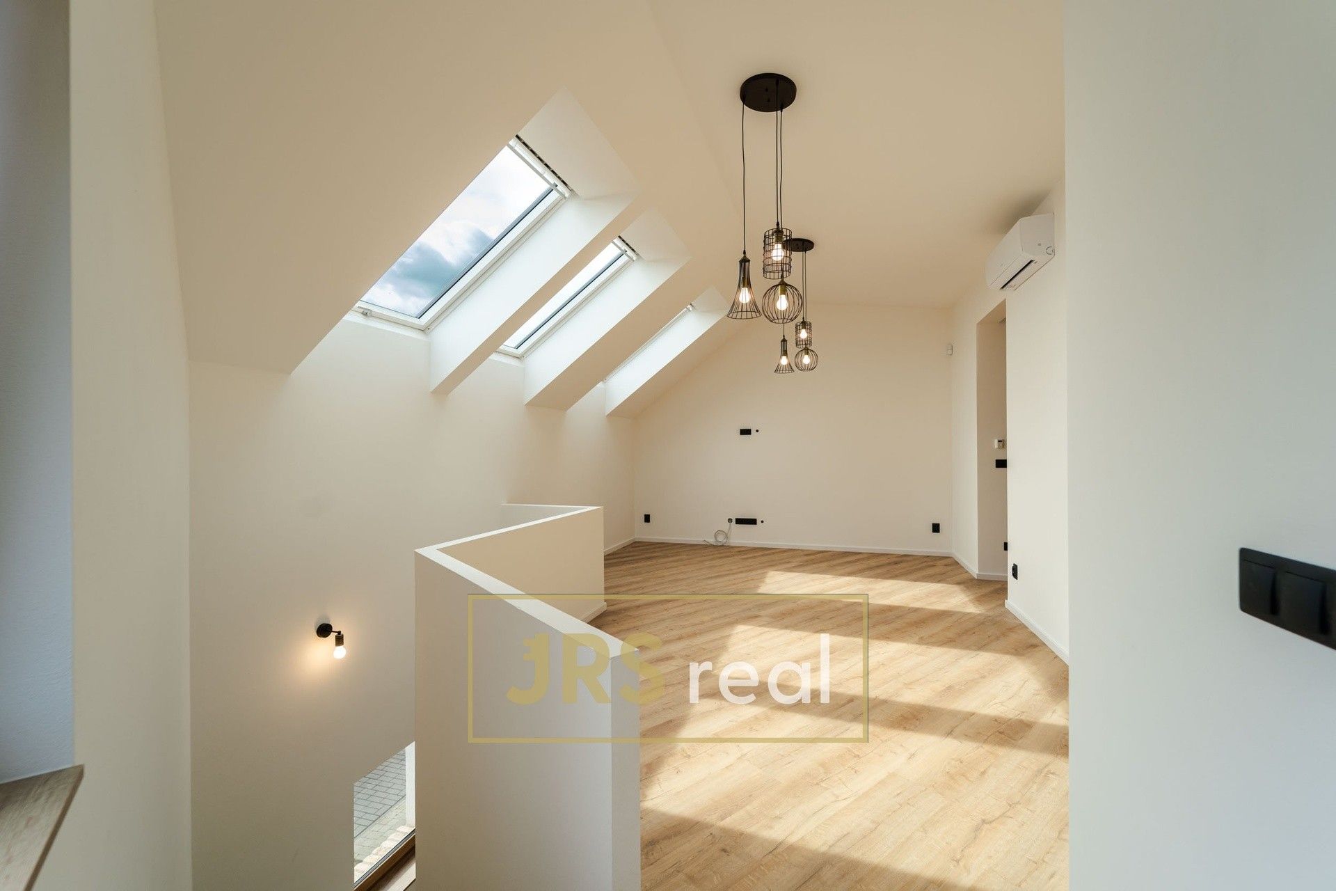 Prodej nemovitosti 100 m² - foto 14