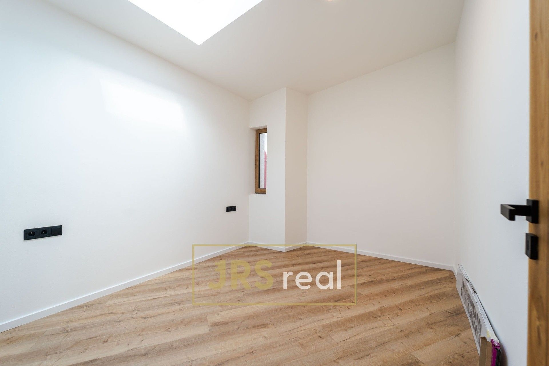 Prodej nemovitosti 100 m² - foto 21