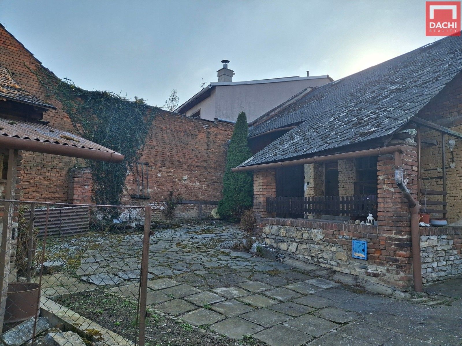 Prodej pozemku 370 m² - foto 2
