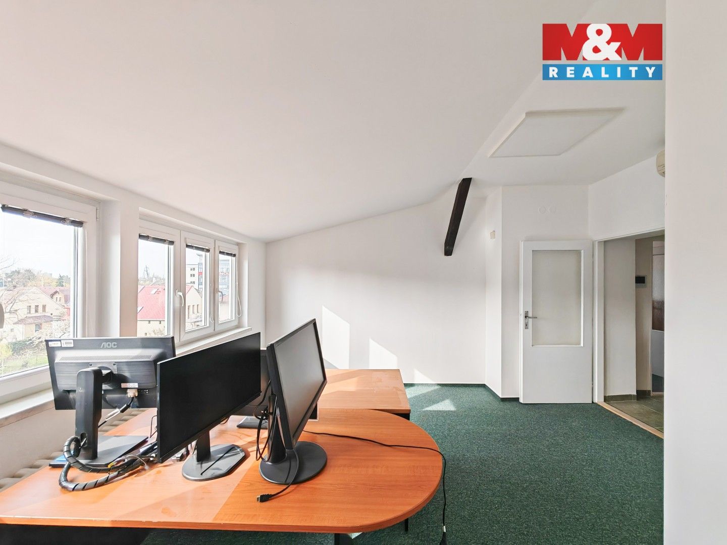Pronájem komerčního prostoru 64 m² - foto 3