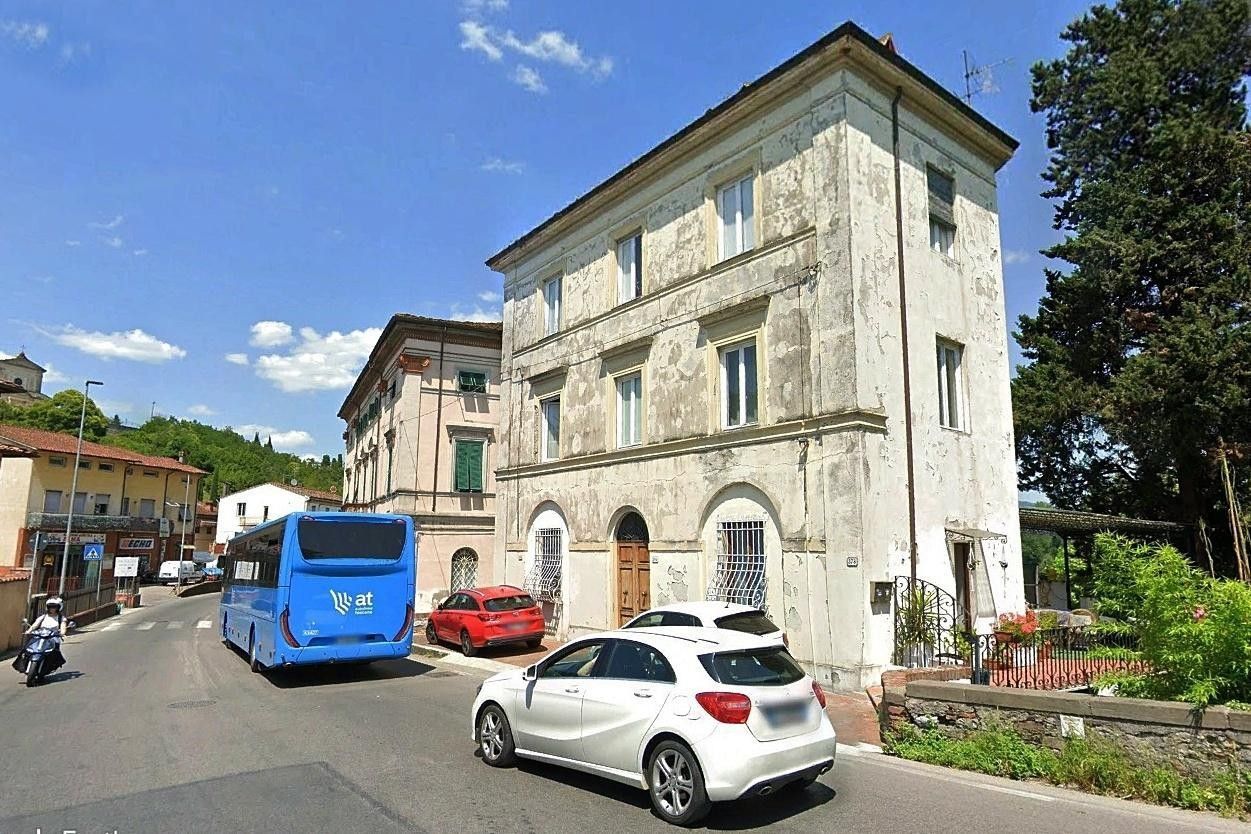 Prodej nemovitosti 350 m² - foto 4