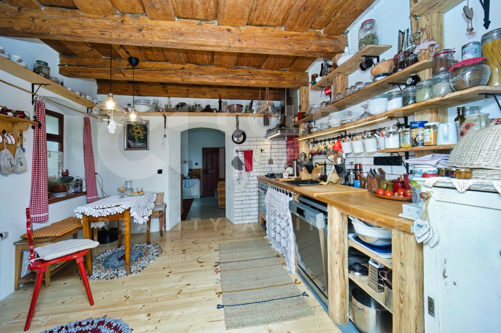 Prodej domu 330 m² - foto 2