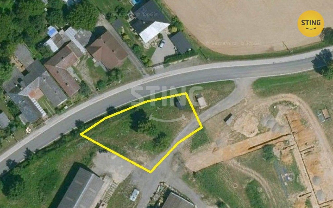 Prodej pozemku 1100 m² - foto 1
