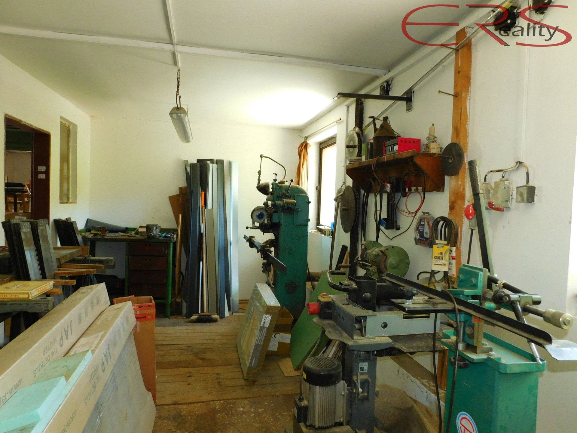 Pronájem komerčního prostoru 980 m² - foto 10