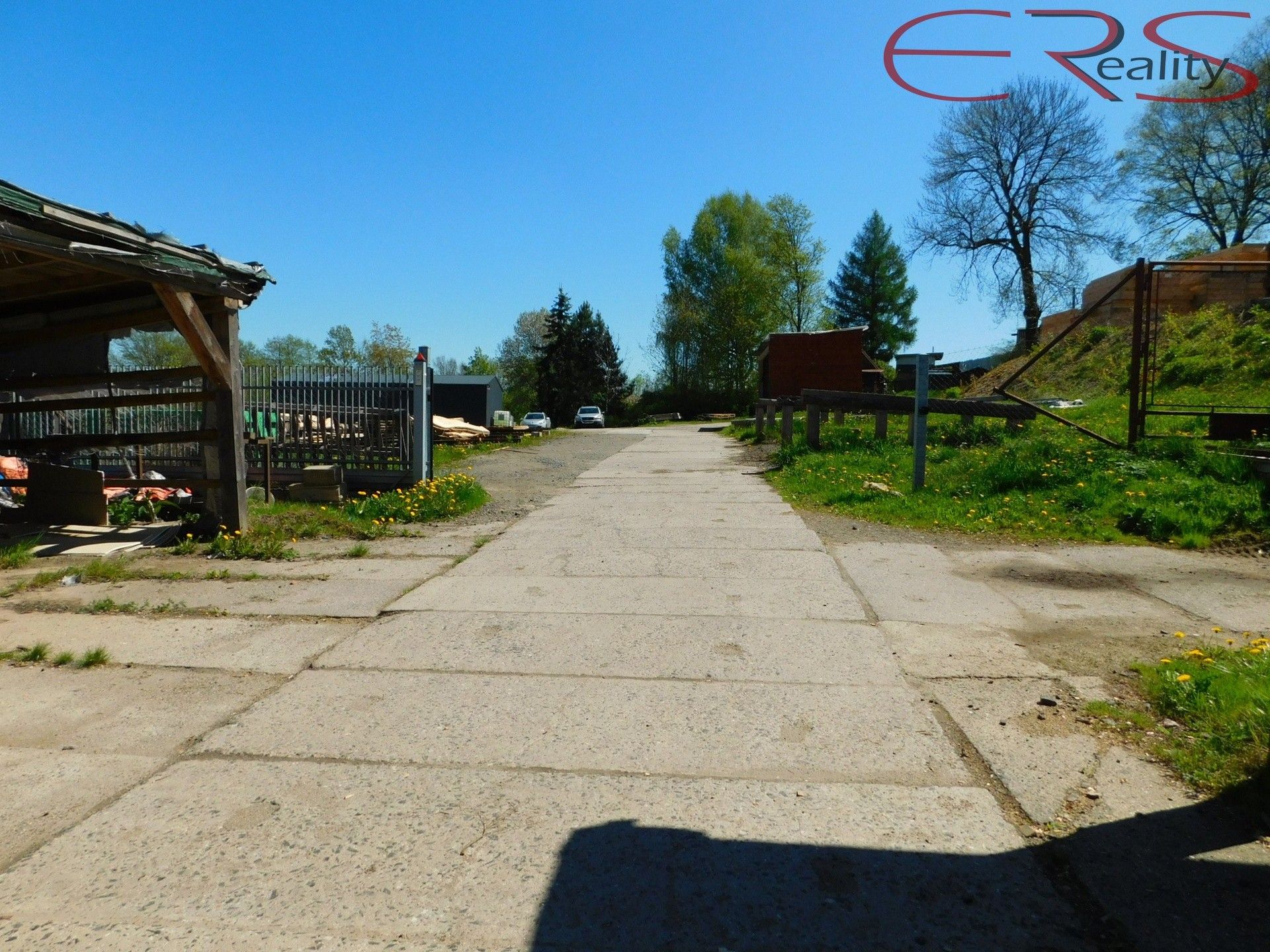 Pronájem komerčního prostoru 980 m² - foto 18