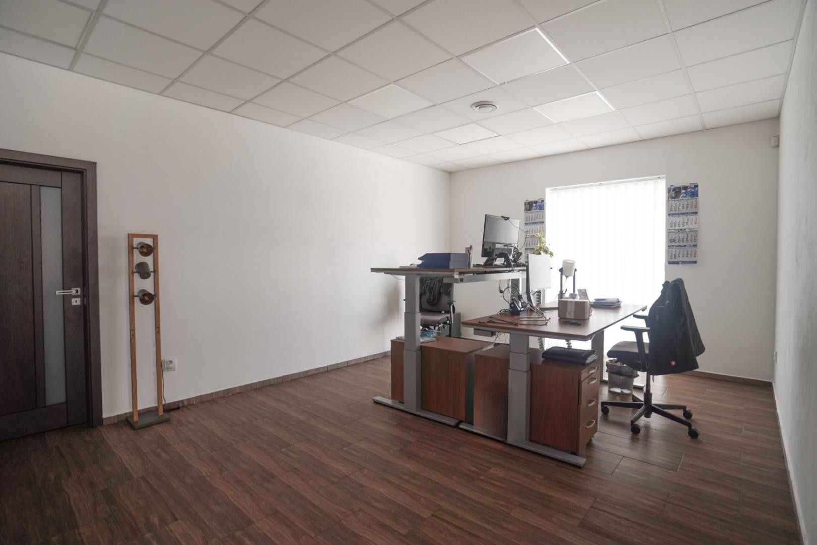 Pronájem komerčního prostoru 420 m² - foto 10