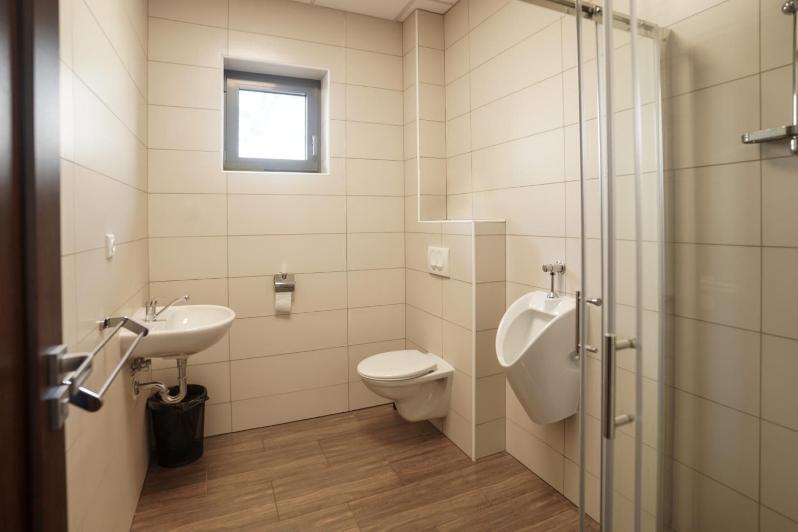 Pronájem komerčního prostoru 420 m² - foto 17