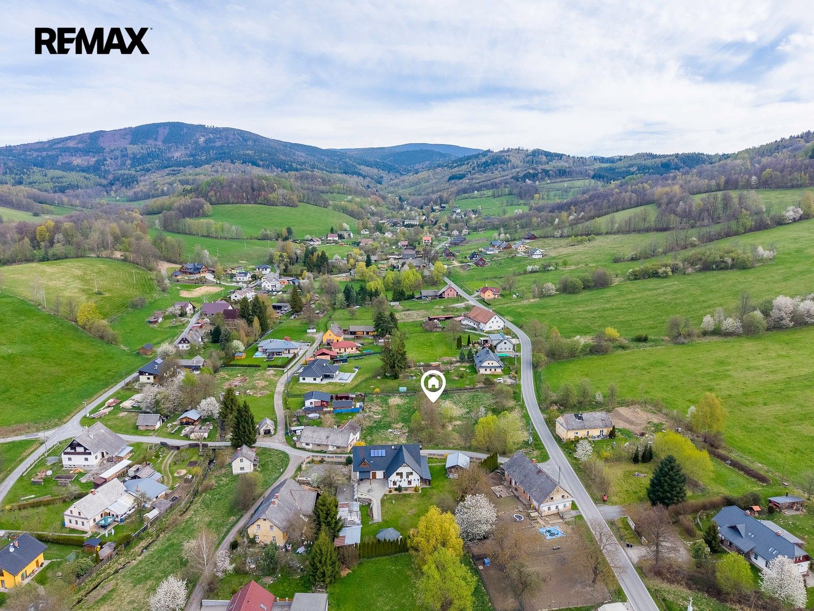 Prodej pozemku 1470 m² - foto 4