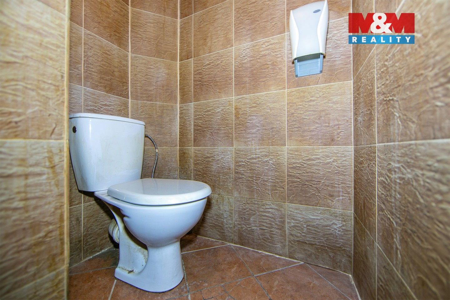 Prodej komerčního prostoru 111 m² - foto 13