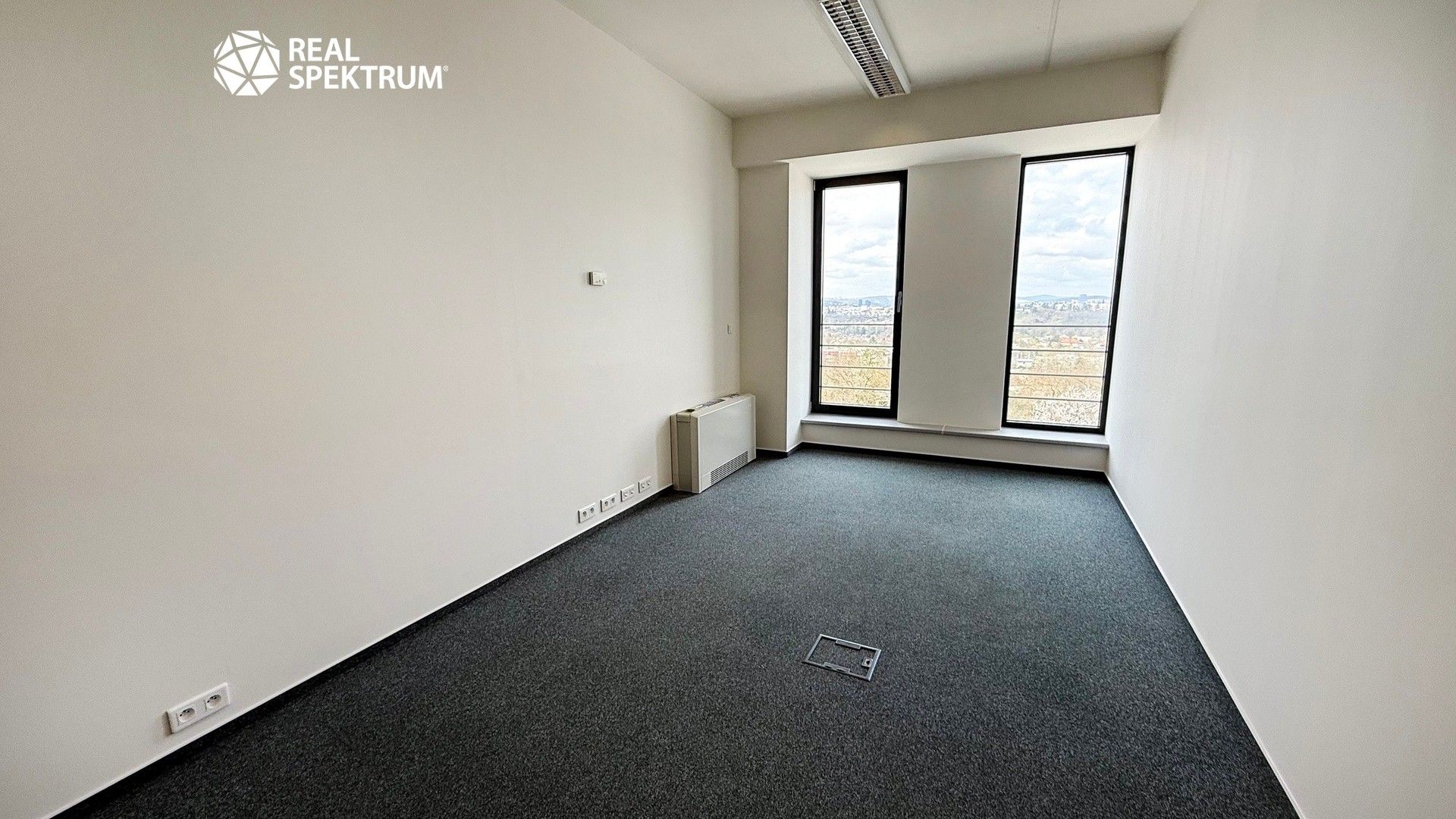 Pronájem komerčního prostoru 106 m² - foto 3