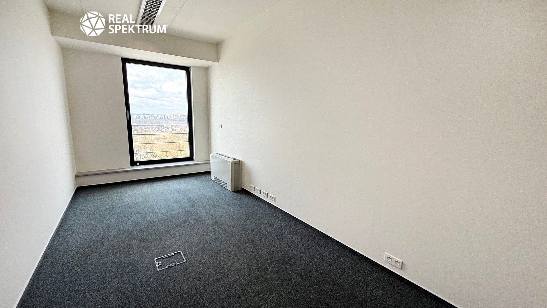 Pronájem komerčního prostoru 106 m² - foto 5